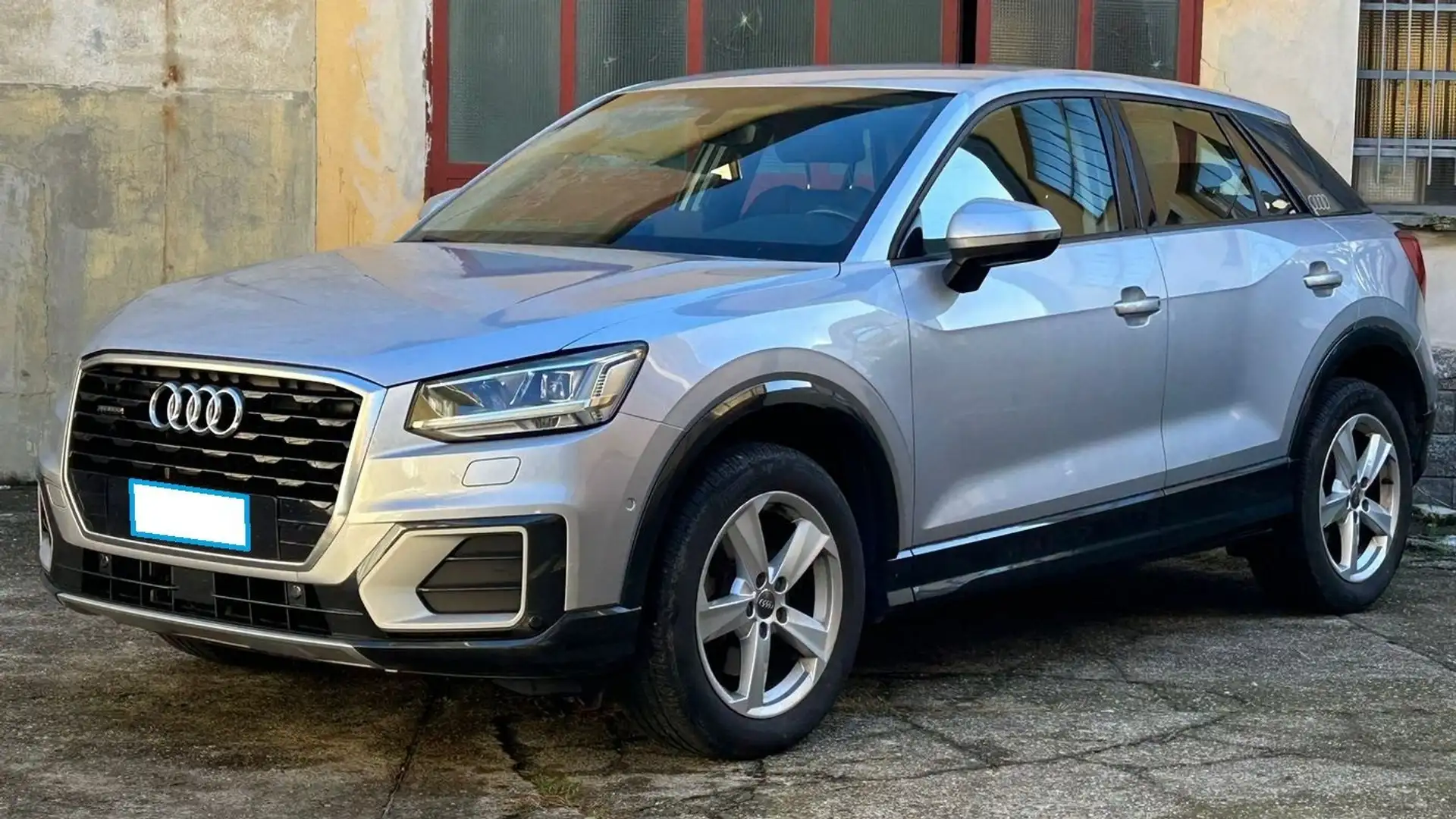Audi Q2 1.4 TFSI SPORT Argento - 2