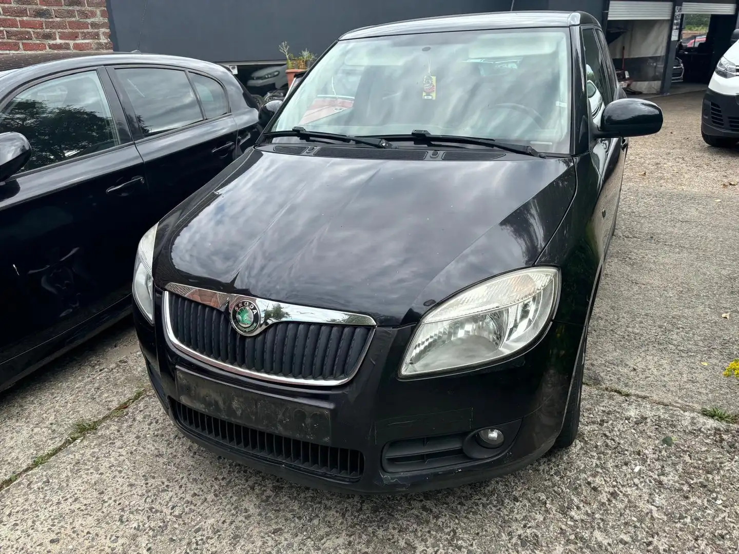 Skoda Fabia Fabia 1.2 HTP COOL Edition Noir - 2