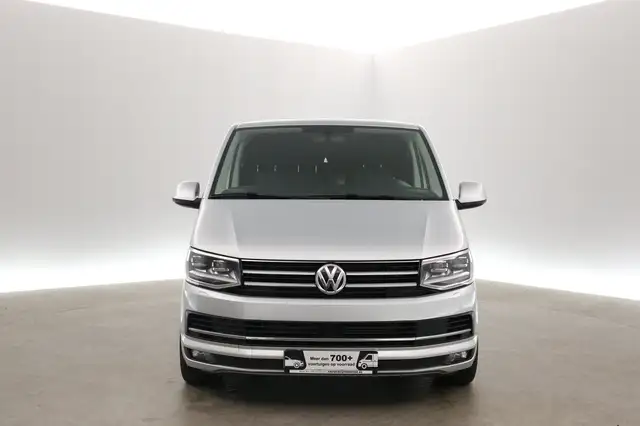 Volkswagen Transporter view 7