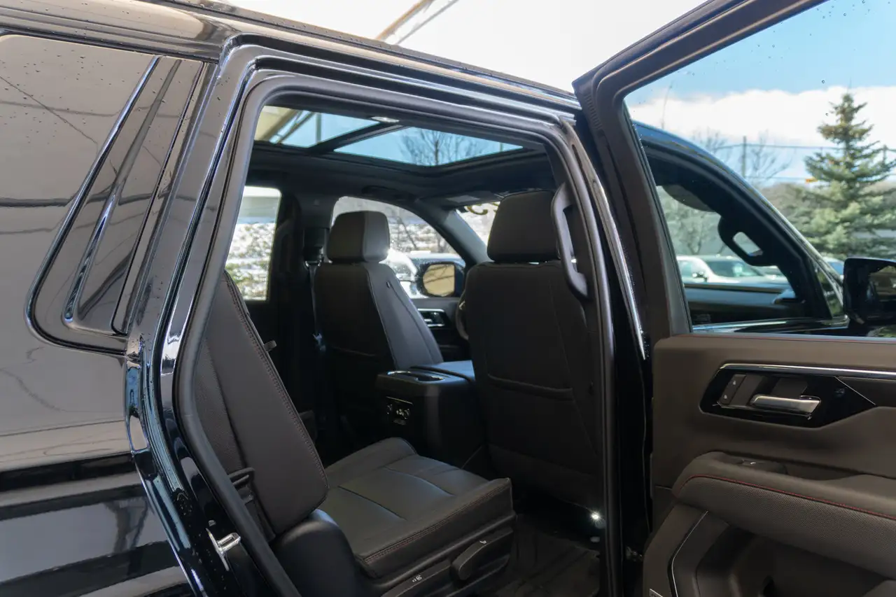 Chevrolet Tahoe снимка Chevrolet Tahoe