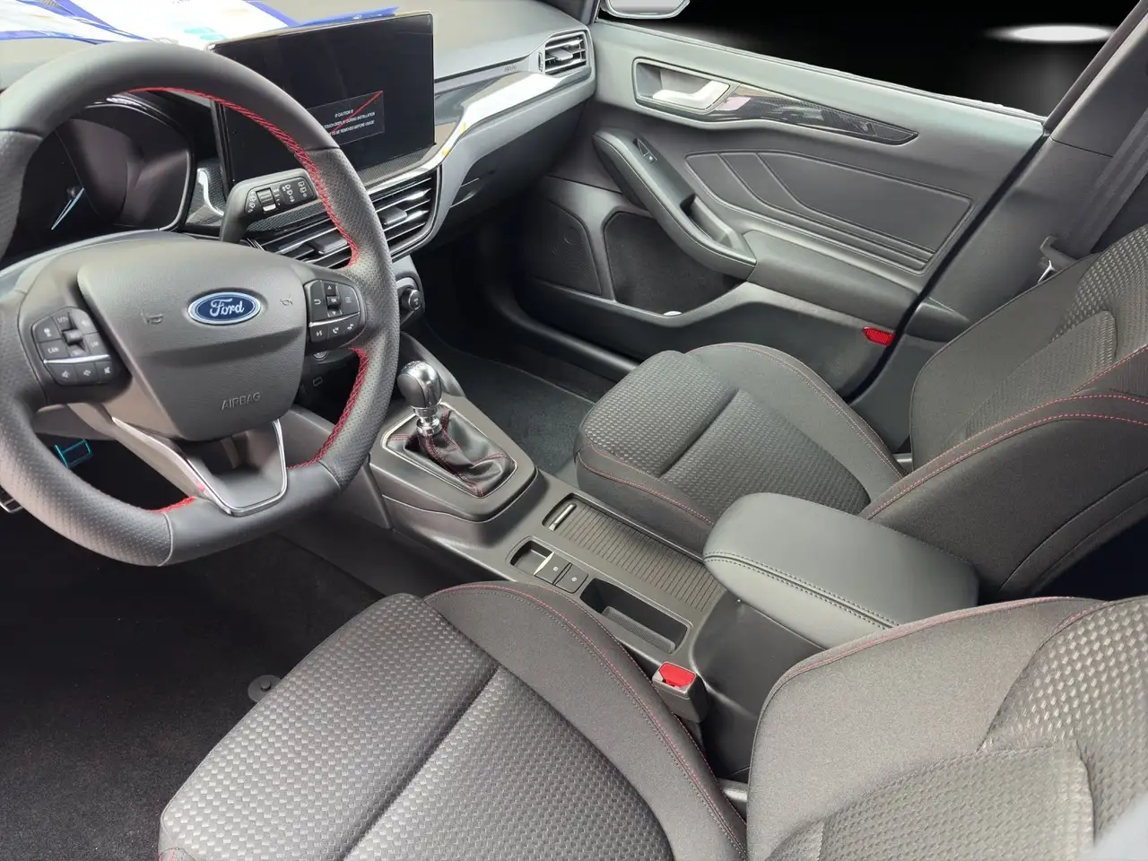 Ford Focus ST-Line 5 Türer Styling Pak. Winter Pak. 7