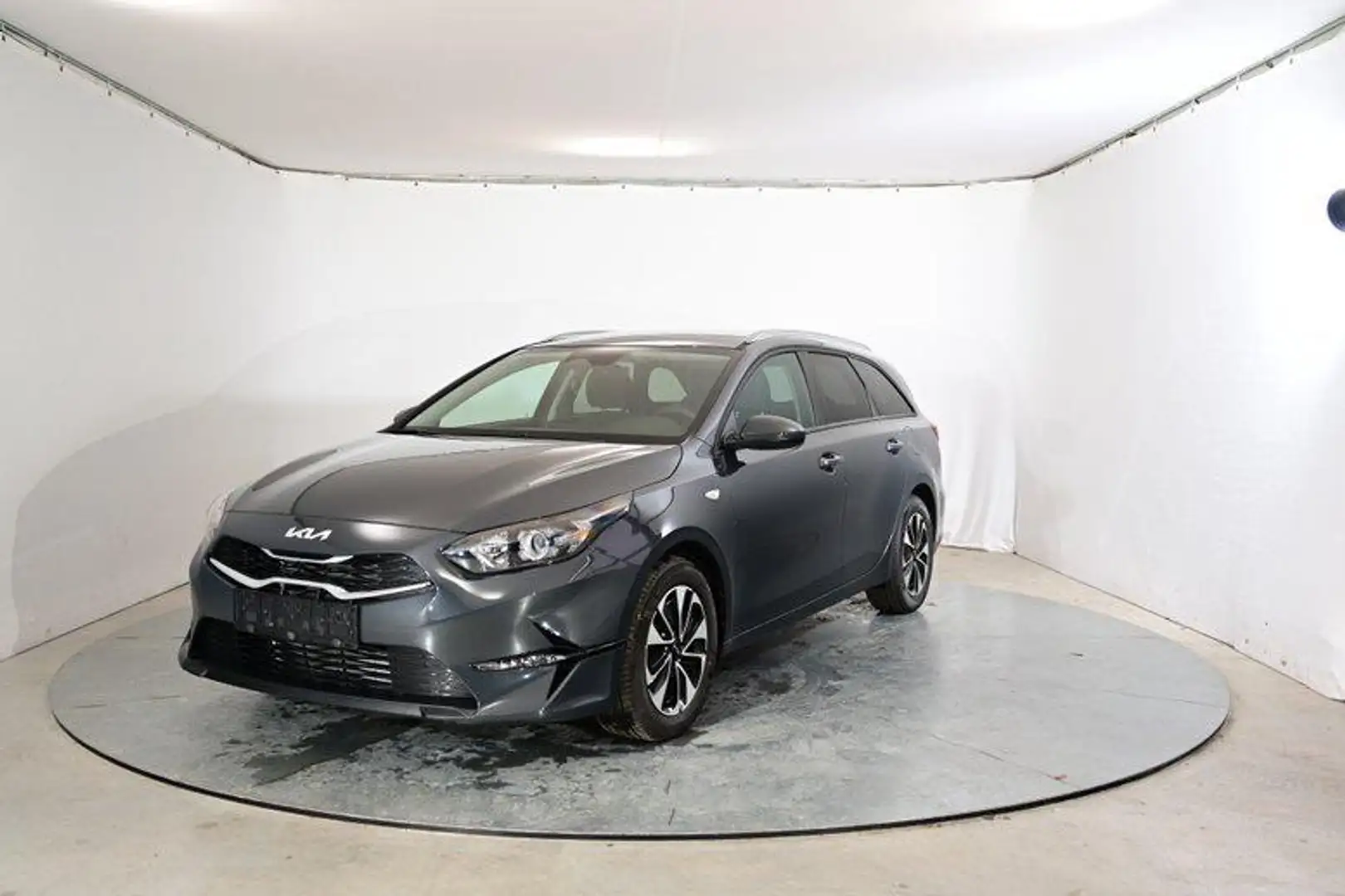 Kia Ceed SW / cee'd SW Sportswagon Silver 1.5 T-GDI 6-Gang 103 kW (140... Gris - 1