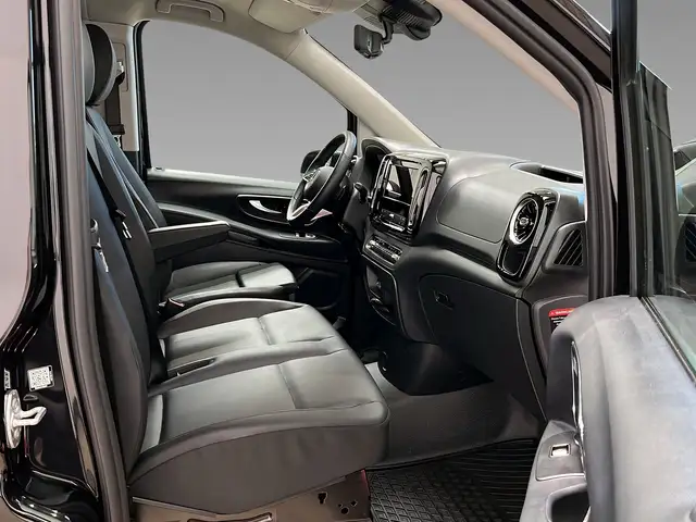 Mercedes-Benz Vito view 12
