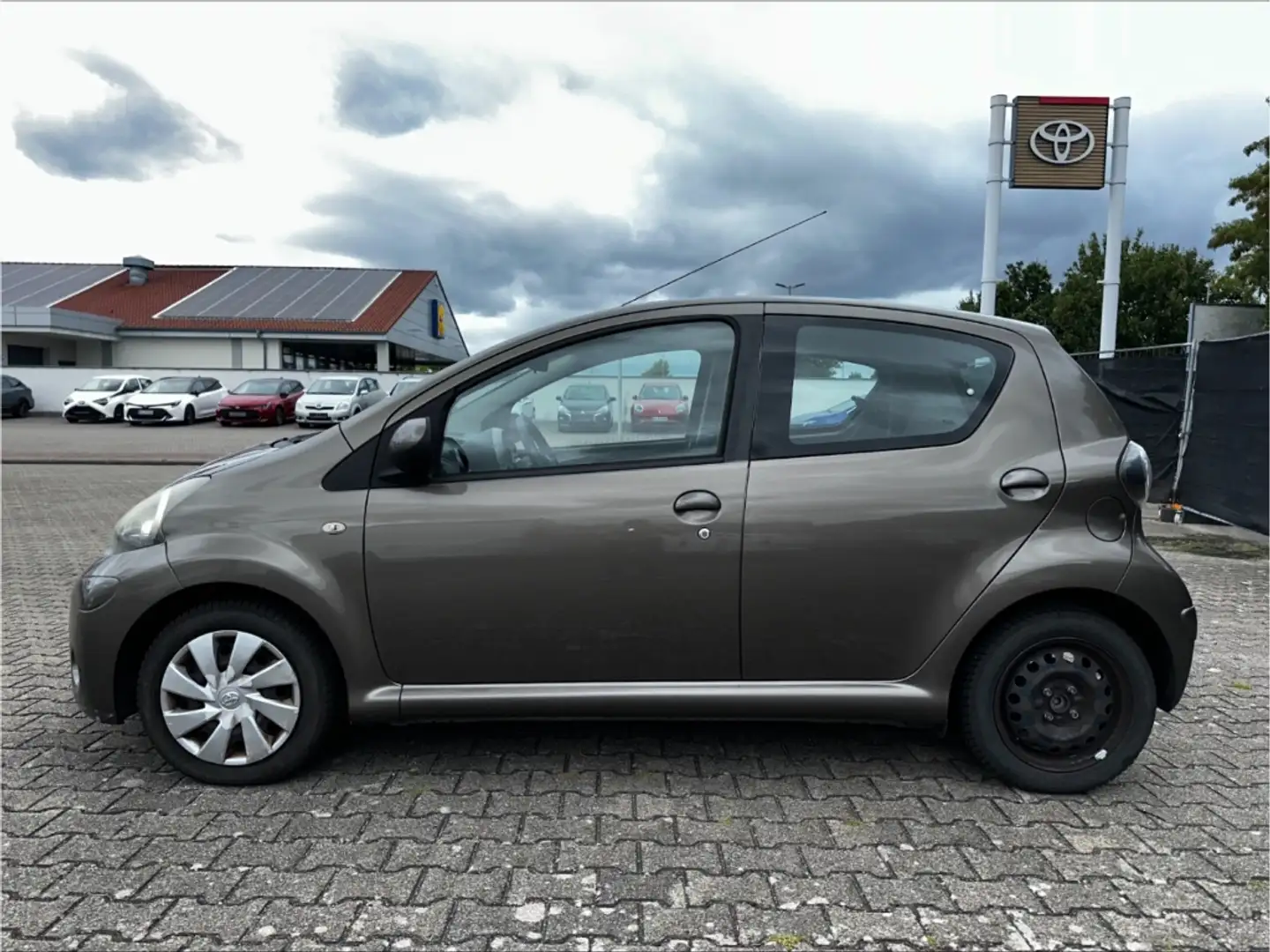 Toyota Aygo Cool 1.0 Bronze - 2