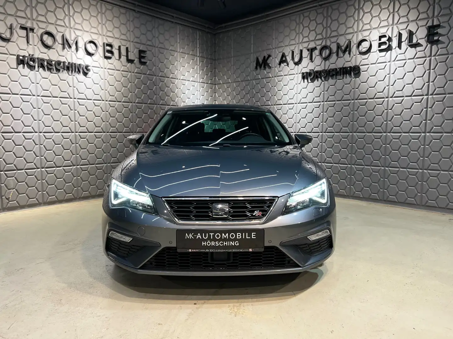 SEAT Leon FR*BEATS*RFK*SITZHEIZUNG*AMBIENTE*KLIMA*NAVI*SOFIX Gris - 2