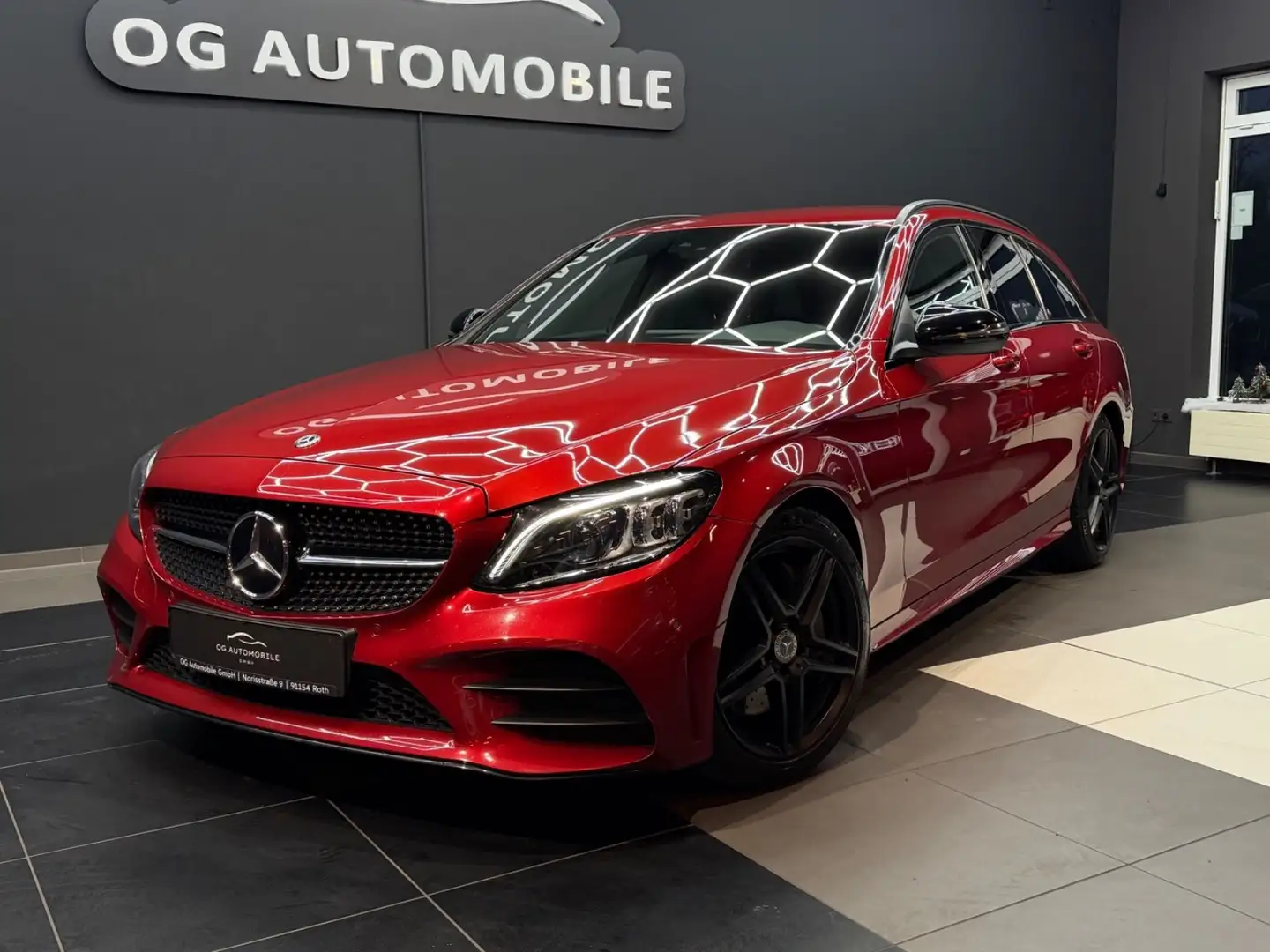 Mercedes-Benz C 300 T d AMG*LED*CAM*BURMESTER*AMBIENTE*NIGHT Rot - 2