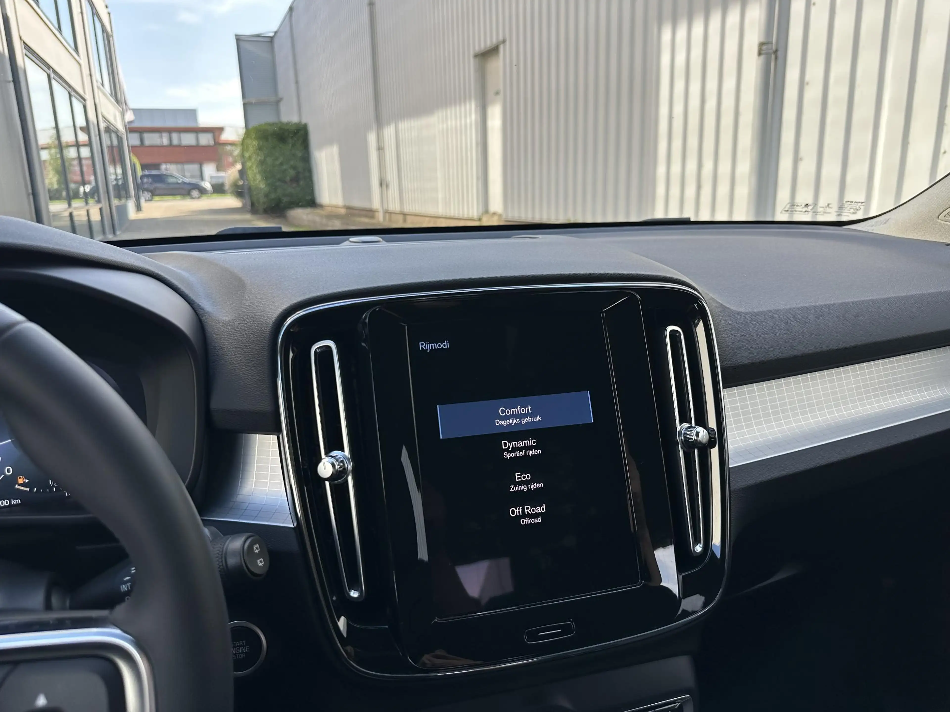 Volvo XC40 1.5 T2 Momentum Business | Camera/Carplay/Lederen — photo 40