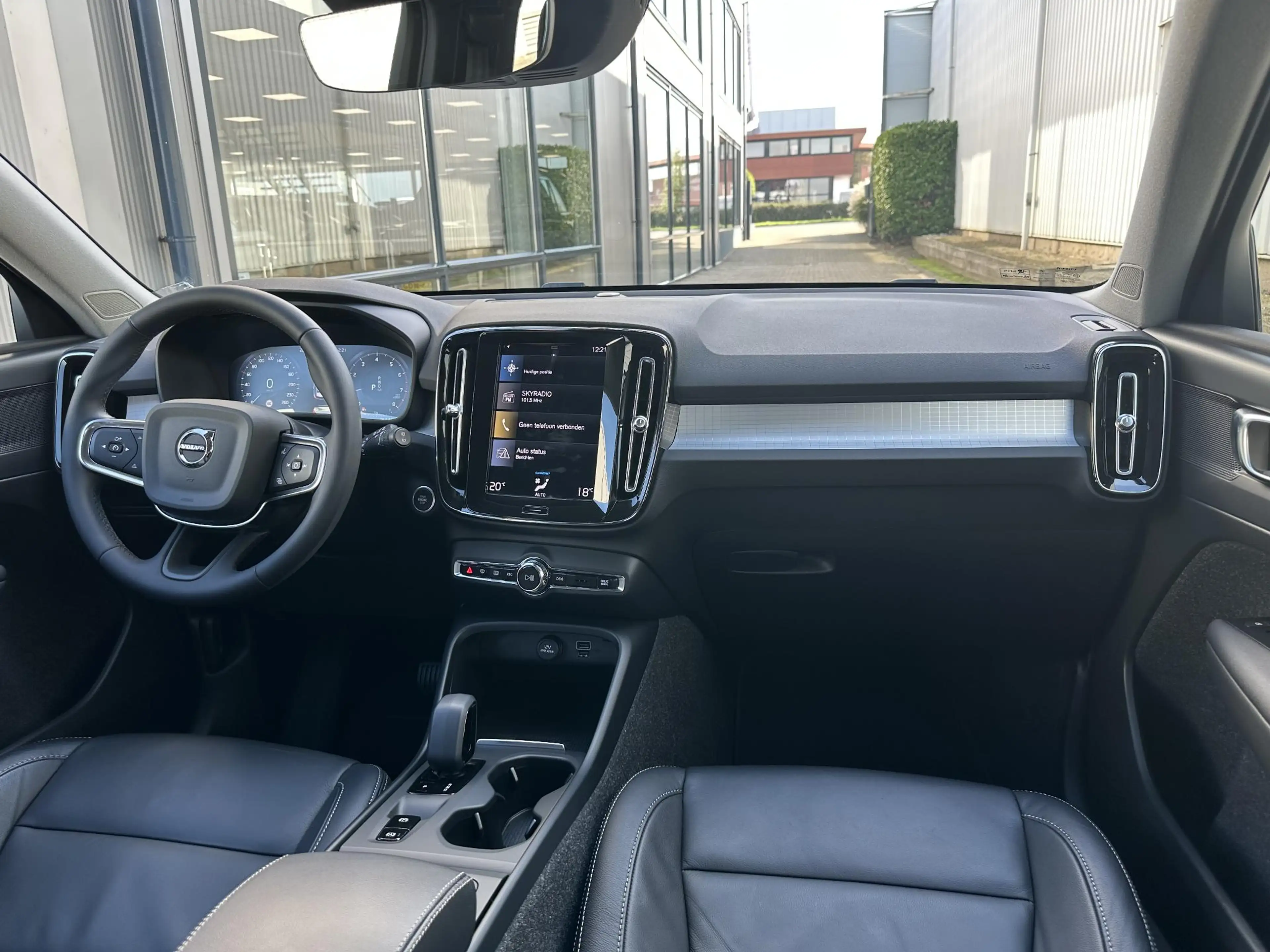 Volvo XC40 1.5 T2 Momentum Business | Camera/Carplay/Lederen — photo 20