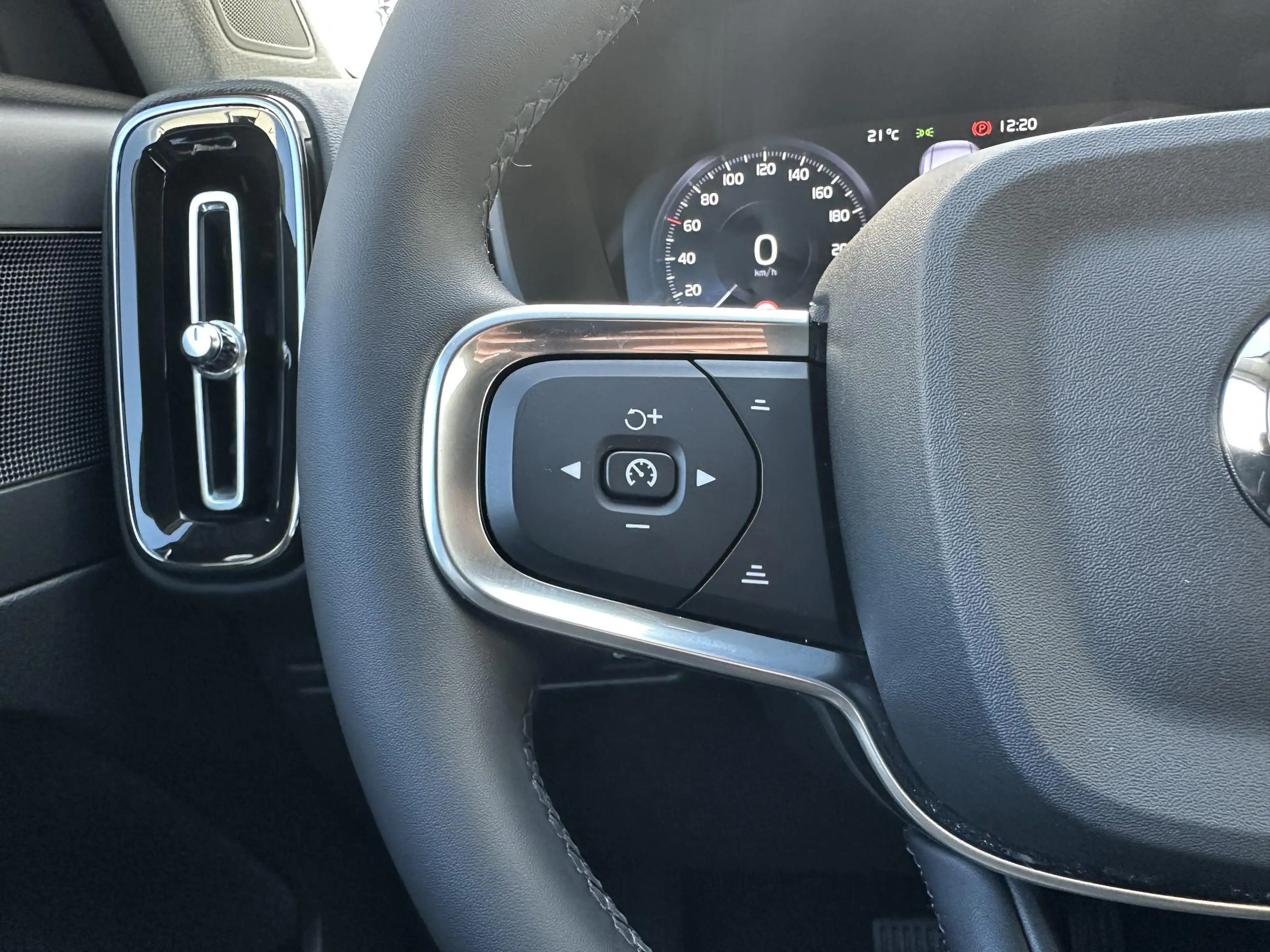 Volvo XC40 1.5 T2 Momentum Business | Camera/Carplay/Lederen — photo 14