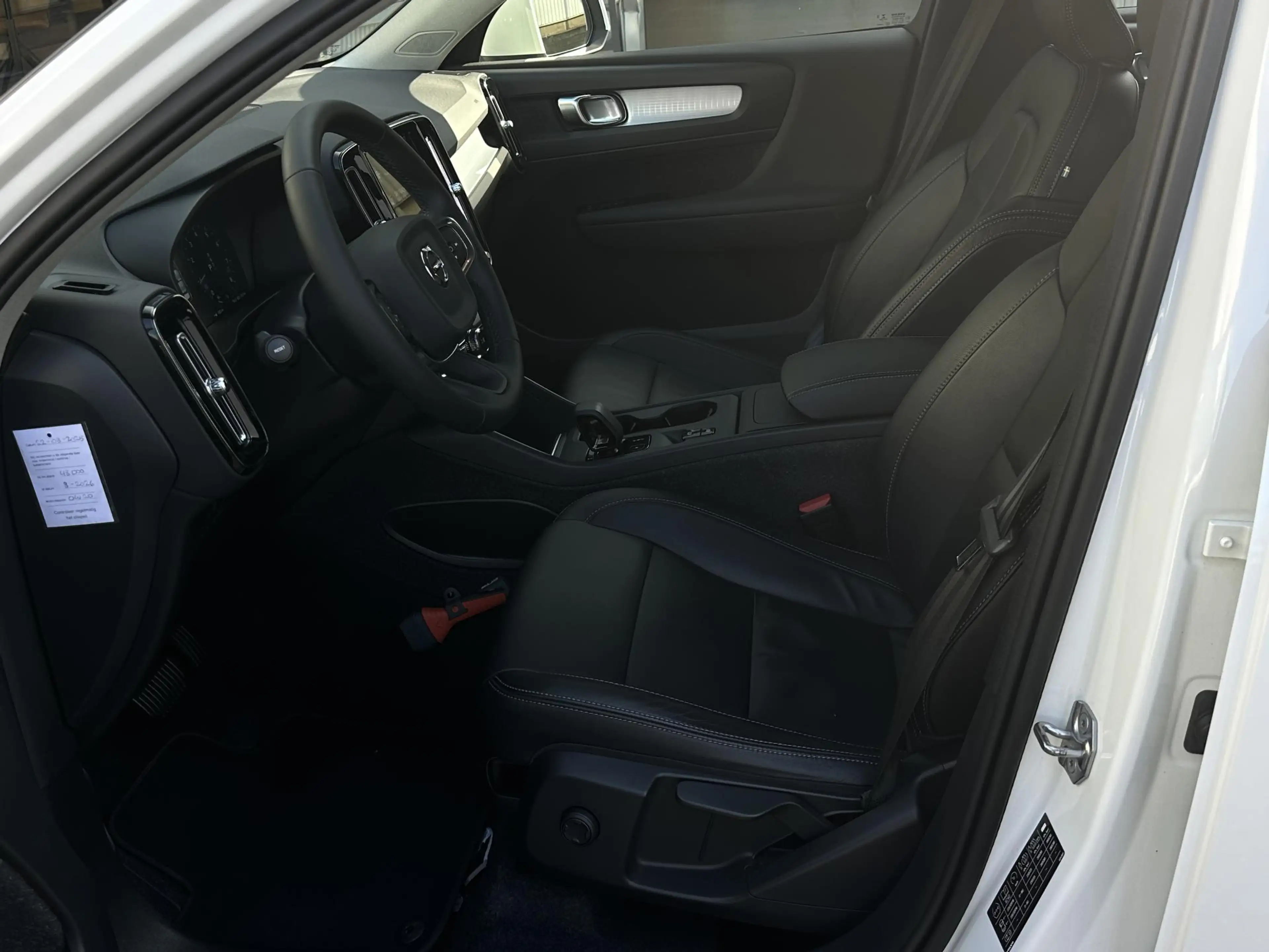 Volvo XC40 1.5 T2 Momentum Business | Camera/Carplay/Lederen — photo 13