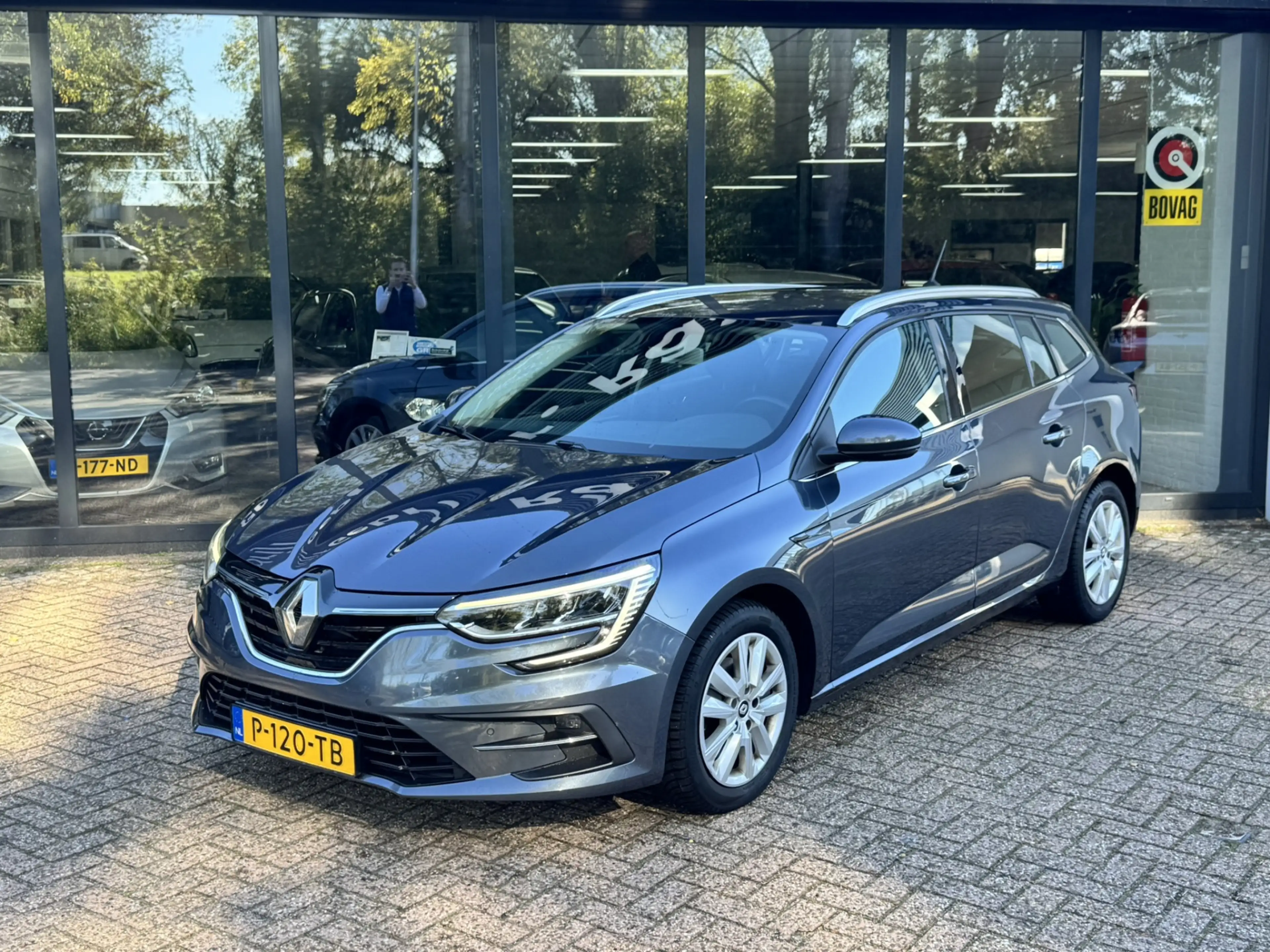Renault Megane Estate 1.3 TCe Business Automaat*Navi*ECC*EXPORT/E — photo 2