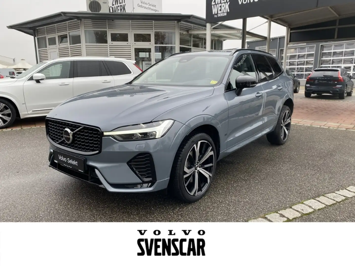 Volvo XC60 Ultimate Dark B5 AWD HUD Luftfederung AD Niveau AH Grijs - 1