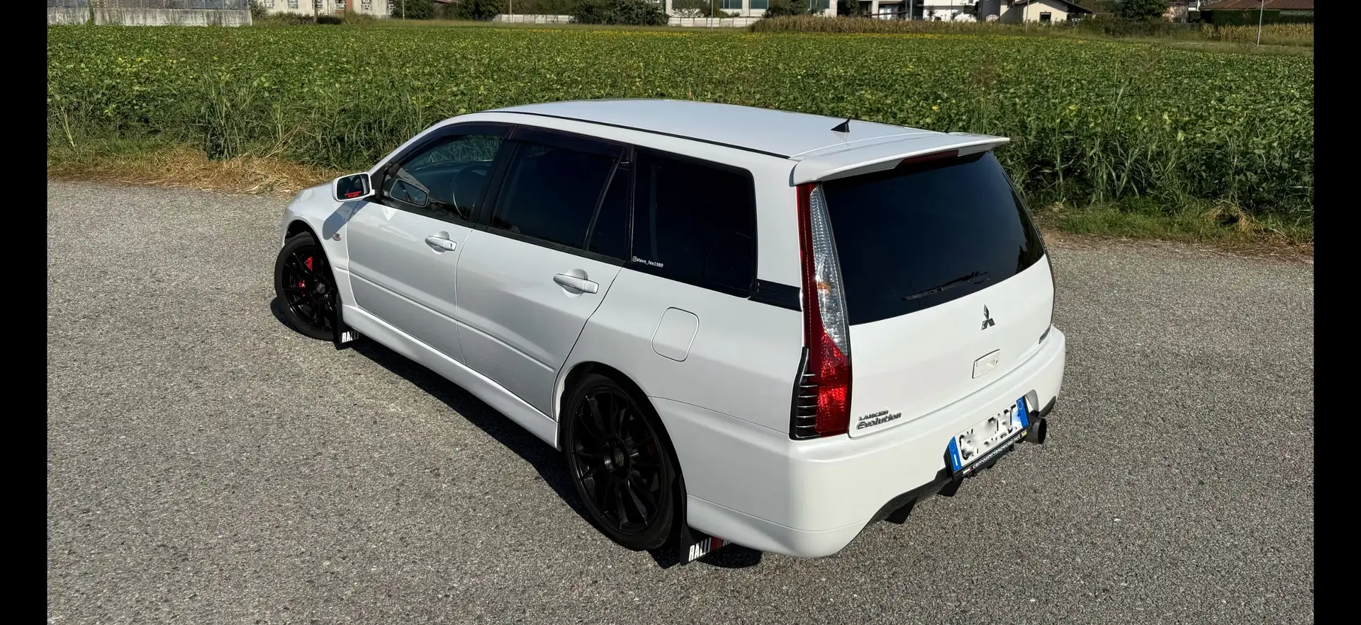 Mitsubishi LANCER EVOLUTION IX - 2