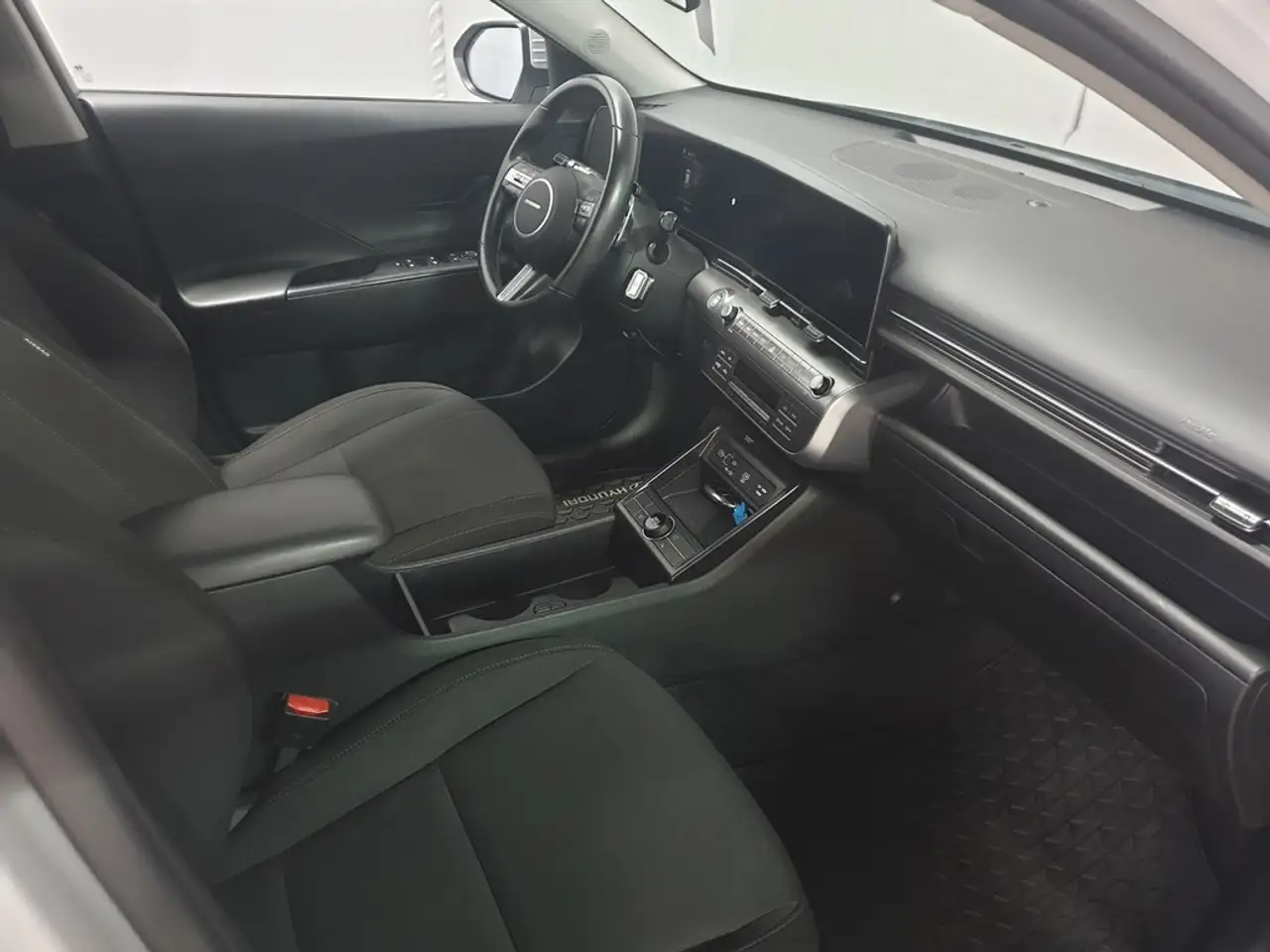 Hyundai KONA HYBRID 1.6 GDi Techno DCT 13