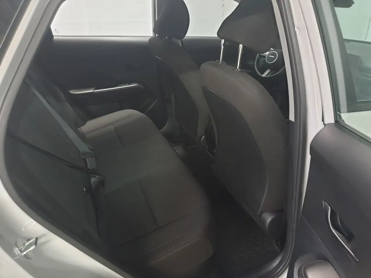 Hyundai KONA HYBRID 1.6 GDi Techno DCT 11