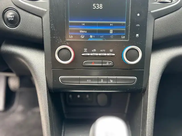 Renault Megane view 14