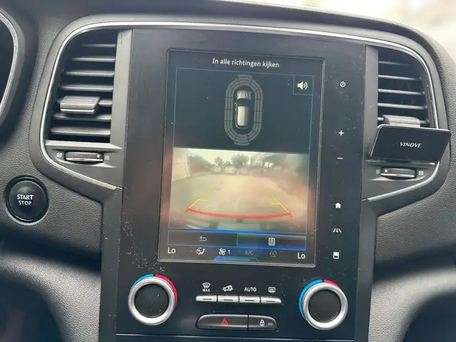 Renault Megane view 13