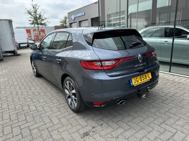 Renault Megane view 9