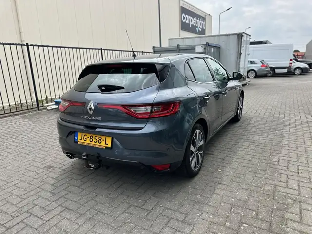 Renault Megane view 7