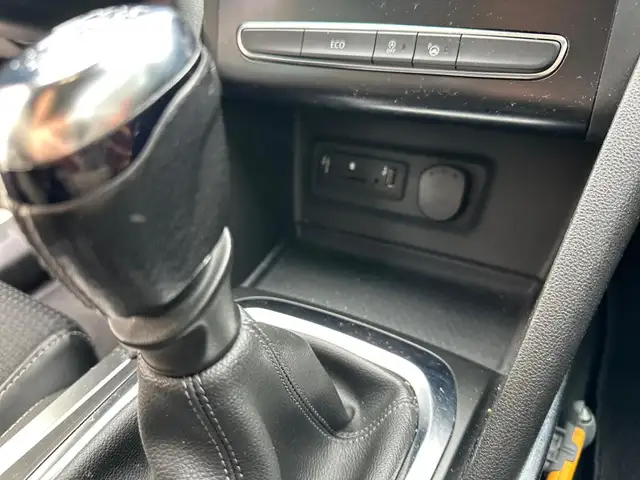 Renault Megane view 15