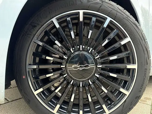 Fiat 500 view 9