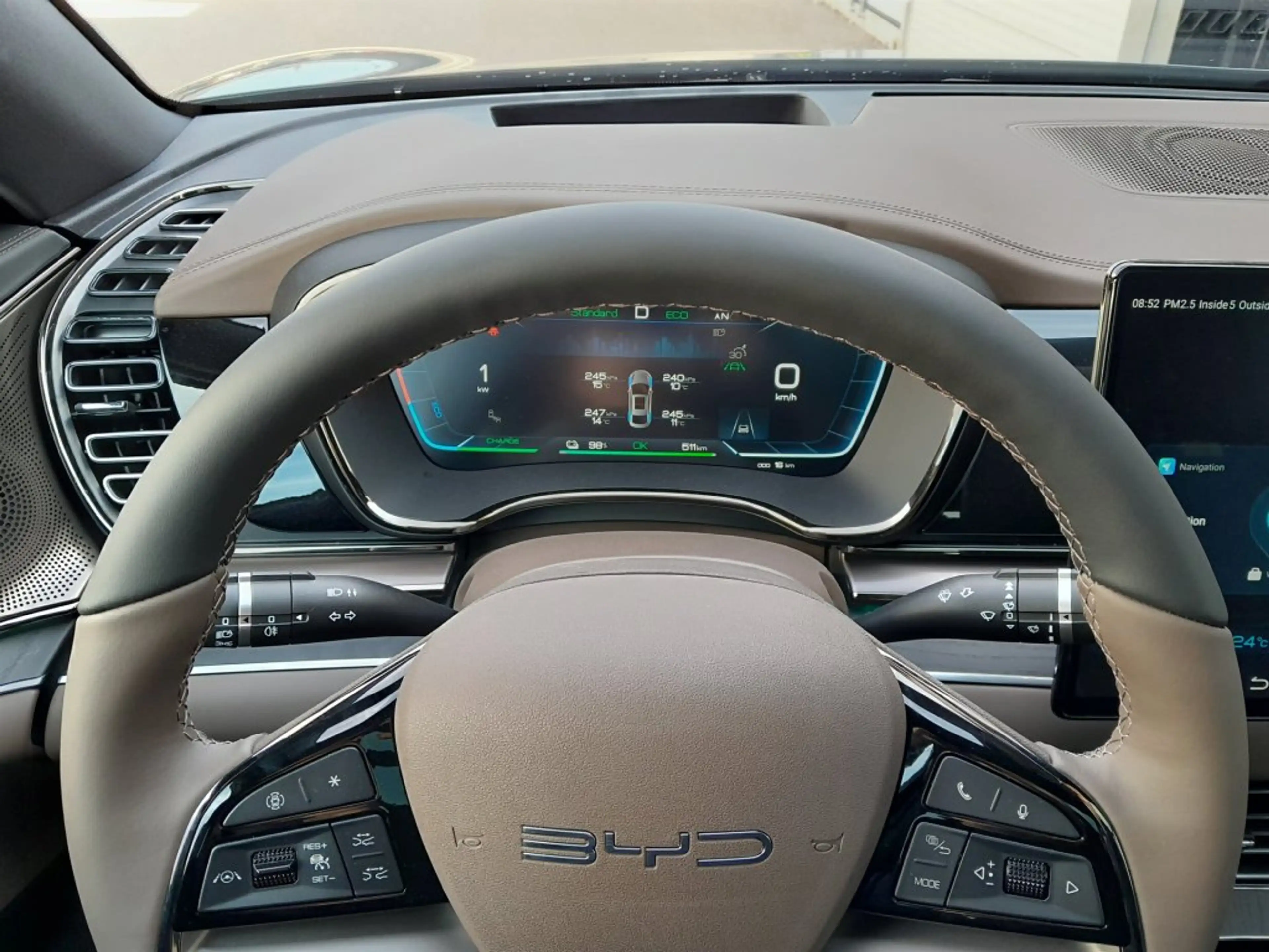 BYD Han Executive 4WD — photo 14