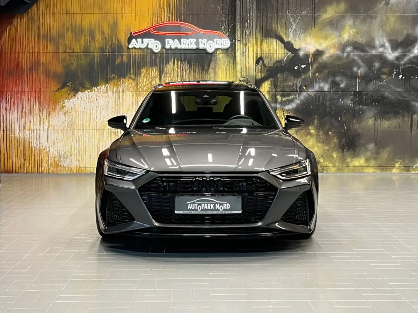 Audi RS6 Avant 4.0 TFSI quat ACC~HUD~360~B&O~PANORAMA Grau - 2