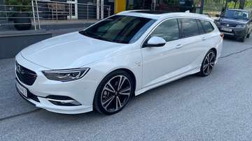 Insignia ST 2,0 CDTI Sports Tourer 4x4 OPC Blue Efficiencyort Start/Stop System Sport Start/Stop System