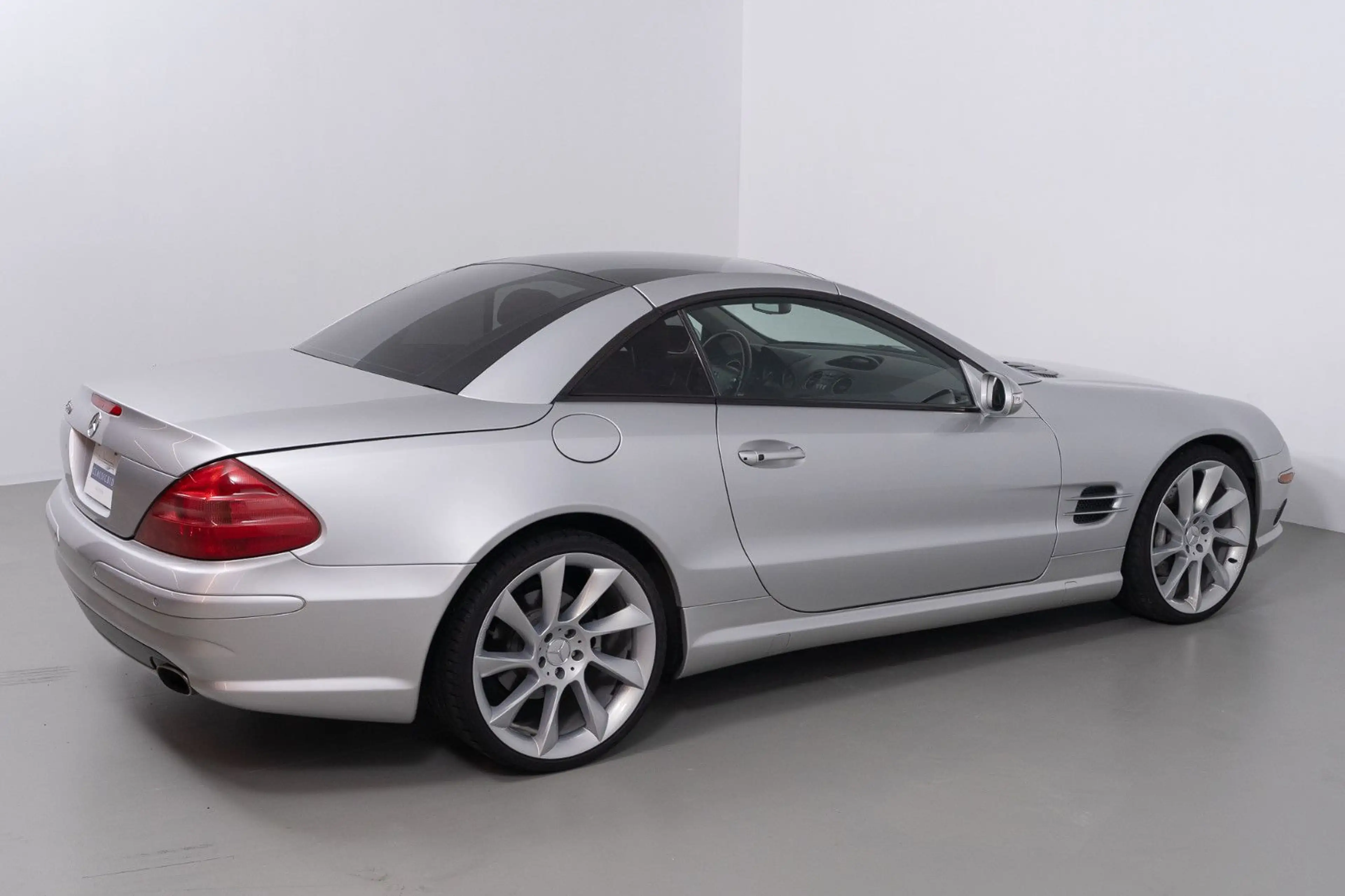 Mercedes-Benz SL 500 — photo 6
