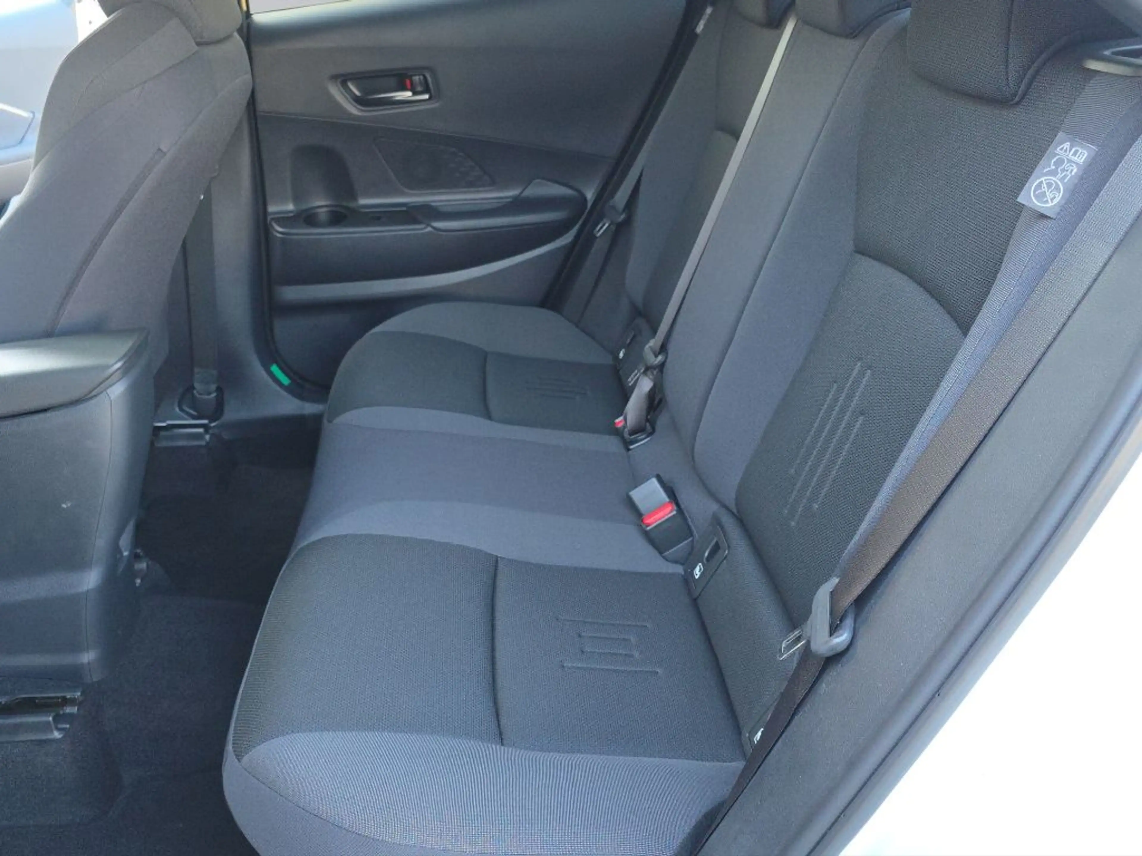 Toyota C-HR 1.8 Hybrid Teamplayer — photo 19