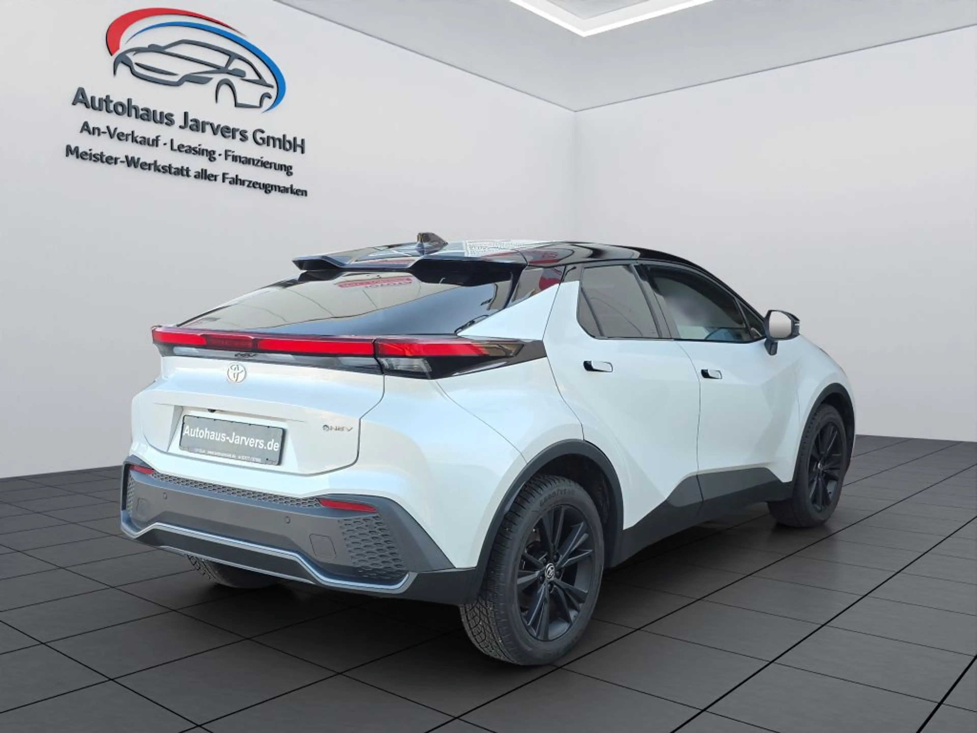 Toyota C-HR 1.8 Hybrid Teamplayer — photo 5