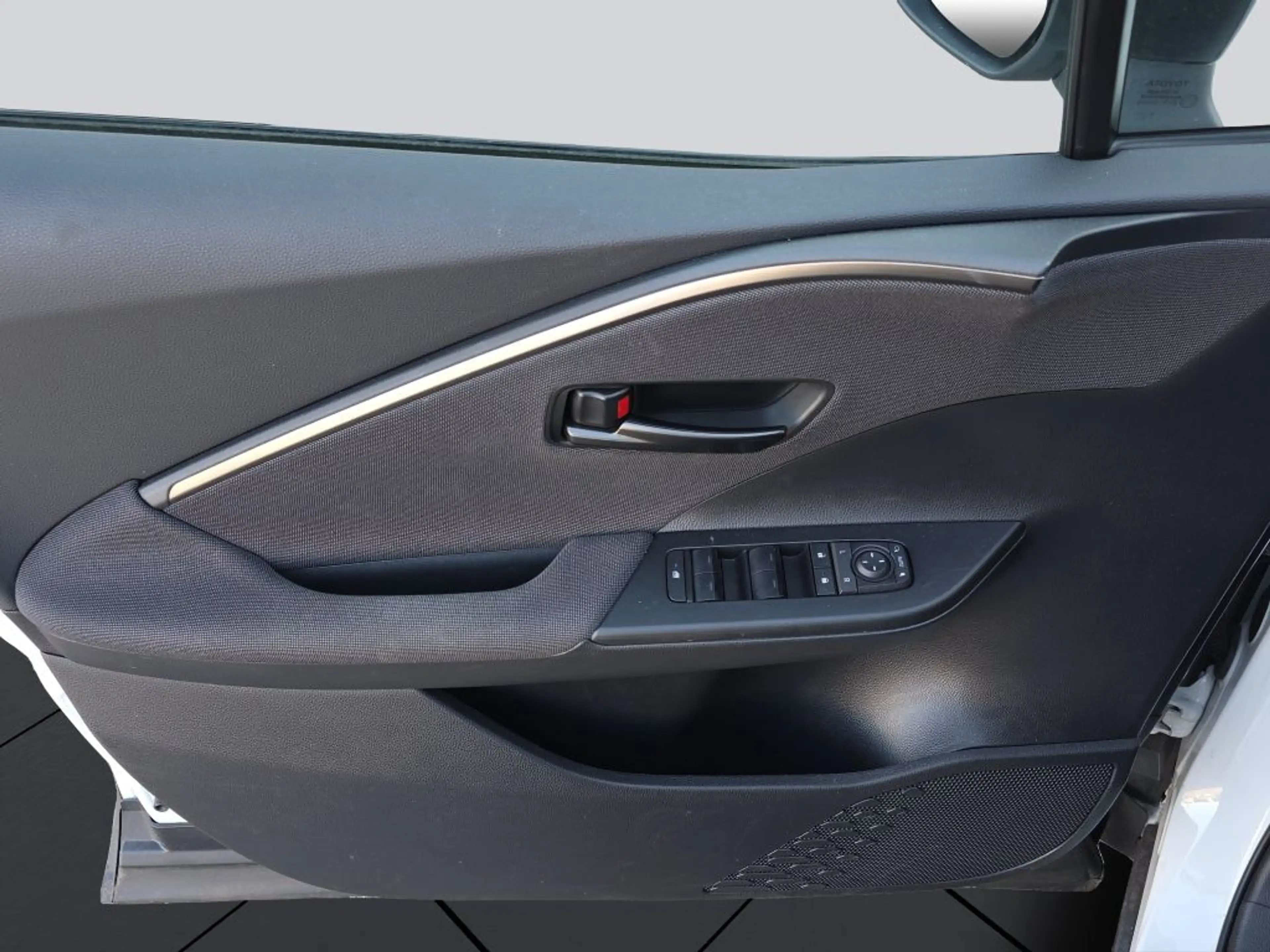 Toyota C-HR 1.8 Hybrid Teamplayer — photo 11