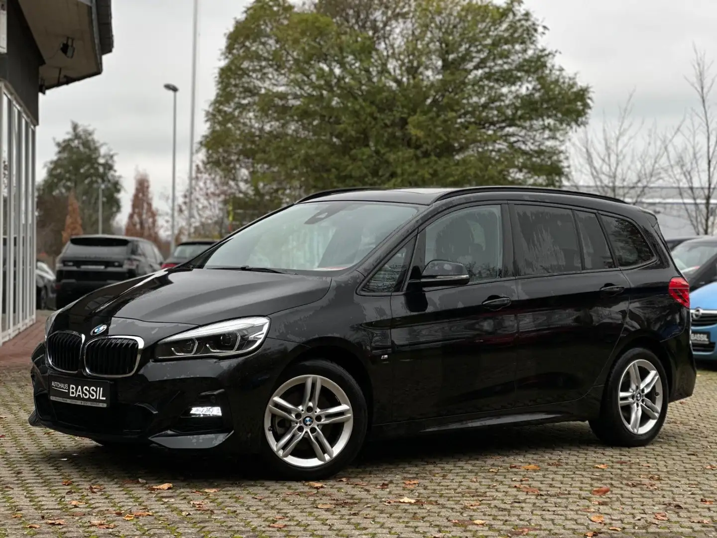 BMW 218 i Gran Tourer Navi Driv.Assistt Panoramadach Nero - 2
