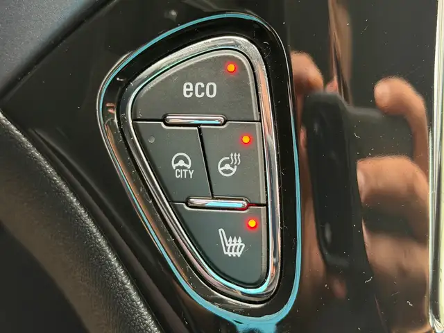 Opel Corsa view 8