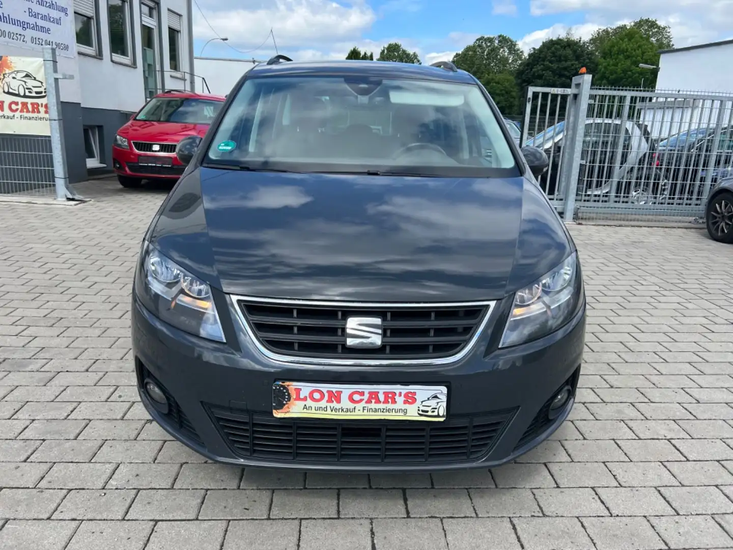 SEAT Alhambra Style Automatik Navi/PDC/Kamera/CarPlay Grijs - 2