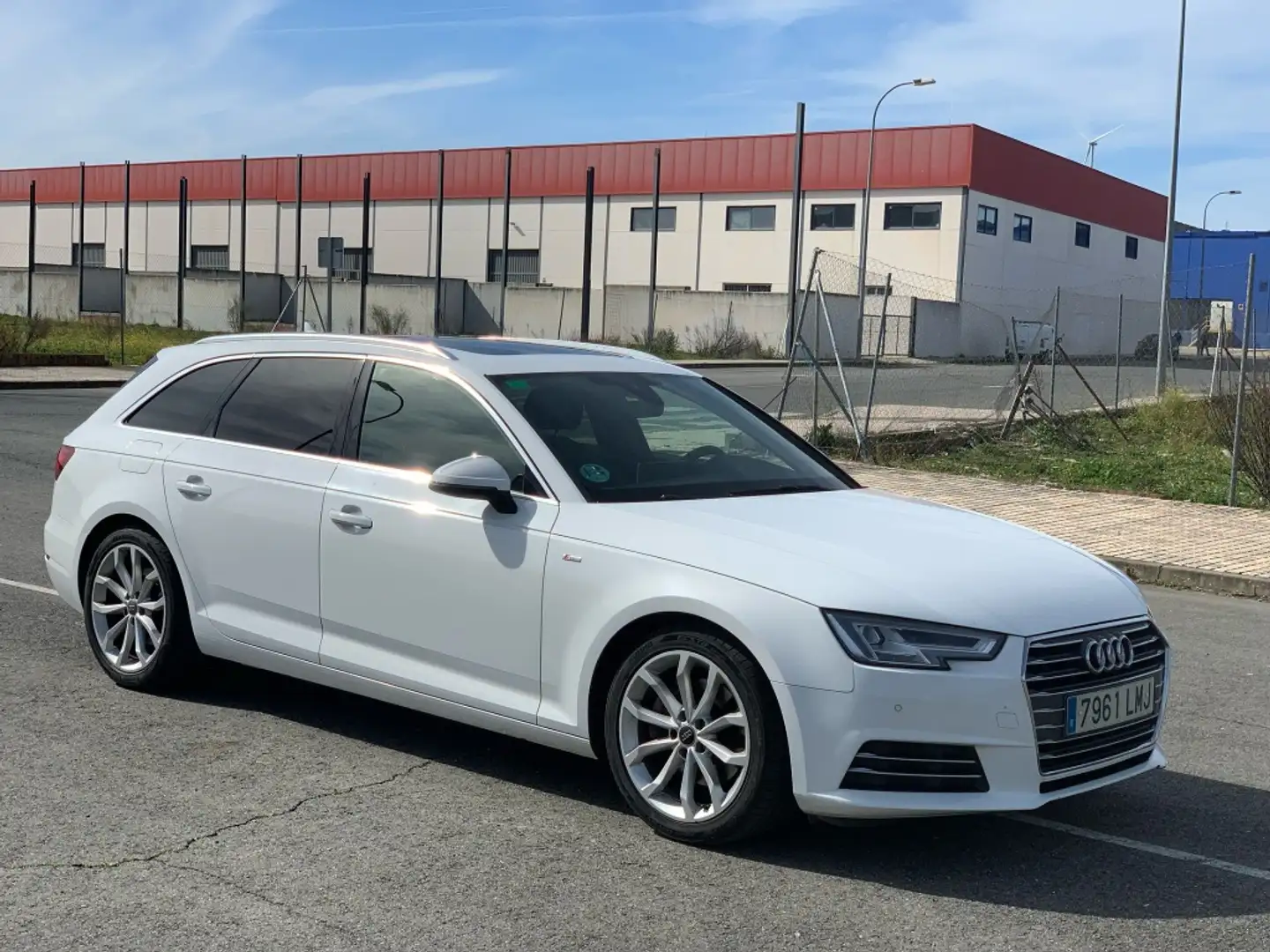 Audi A4 2.0TDI S line edition S tronic 140kW Blanco - 1
