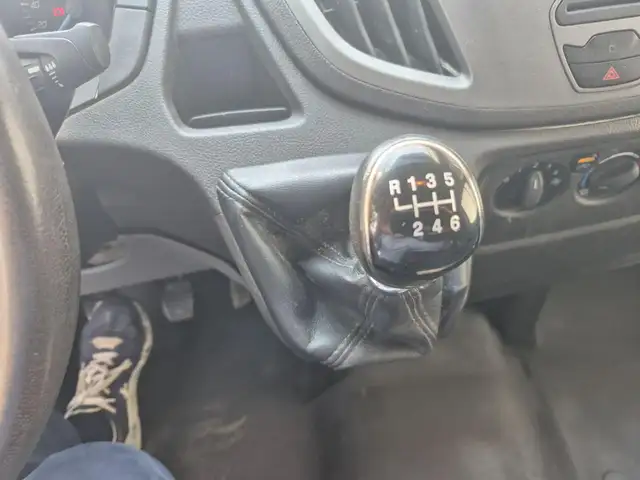 Ford Transit view 12