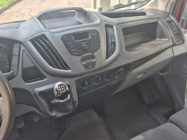 Ford Transit view 11