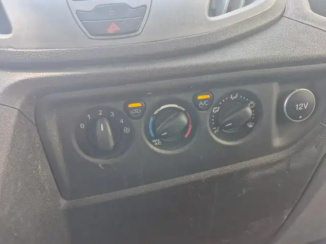 Ford Transit view 14