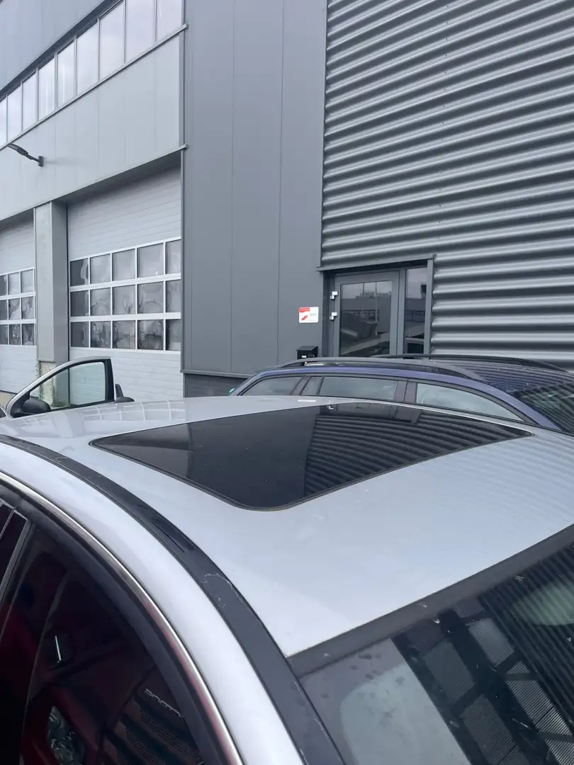 Mercedes-Benz 220 - 2