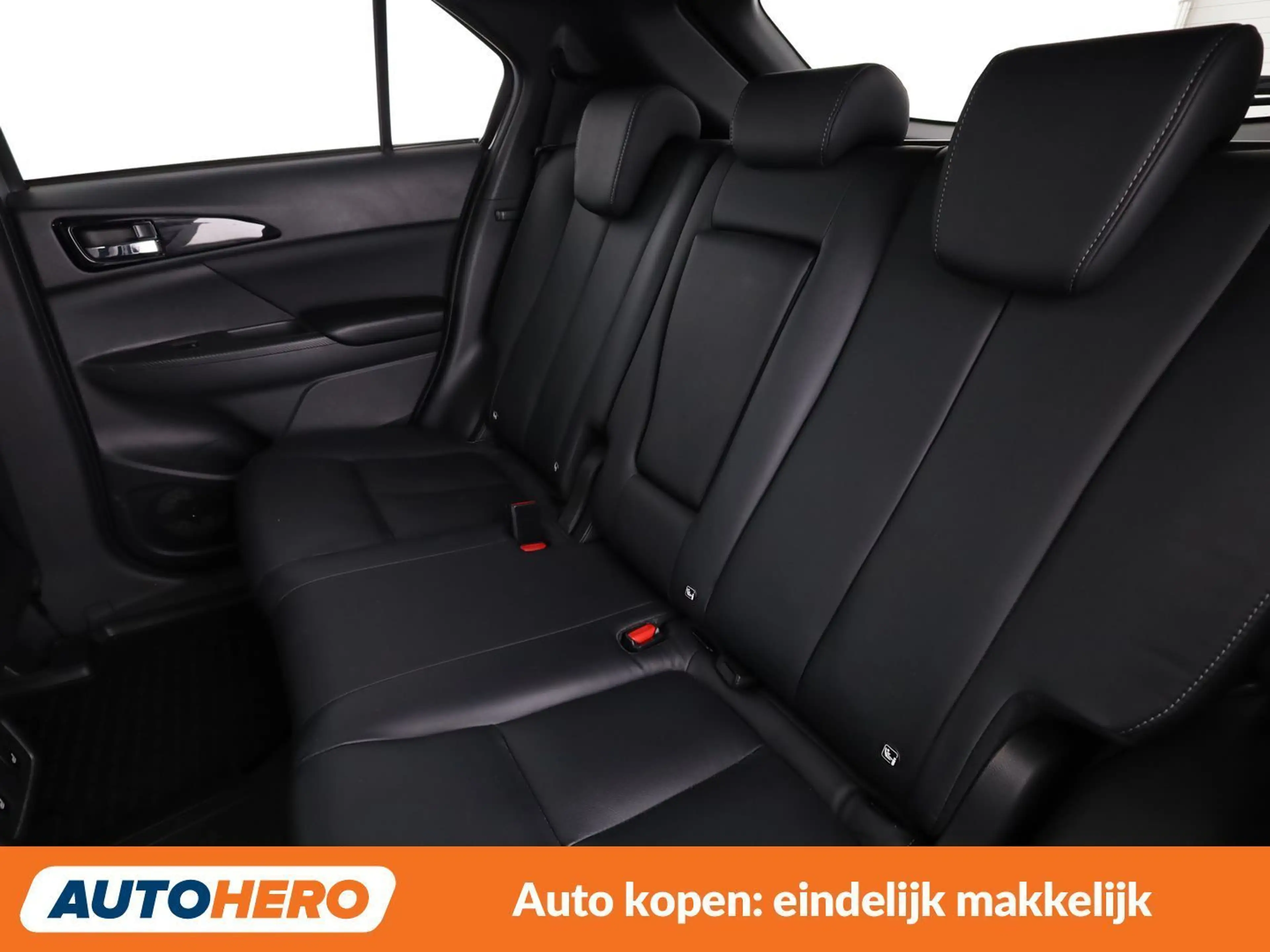 Mitsubishi Eclipse Cross 2.4 Plug-in Hybrid Top 4WD — photo 15