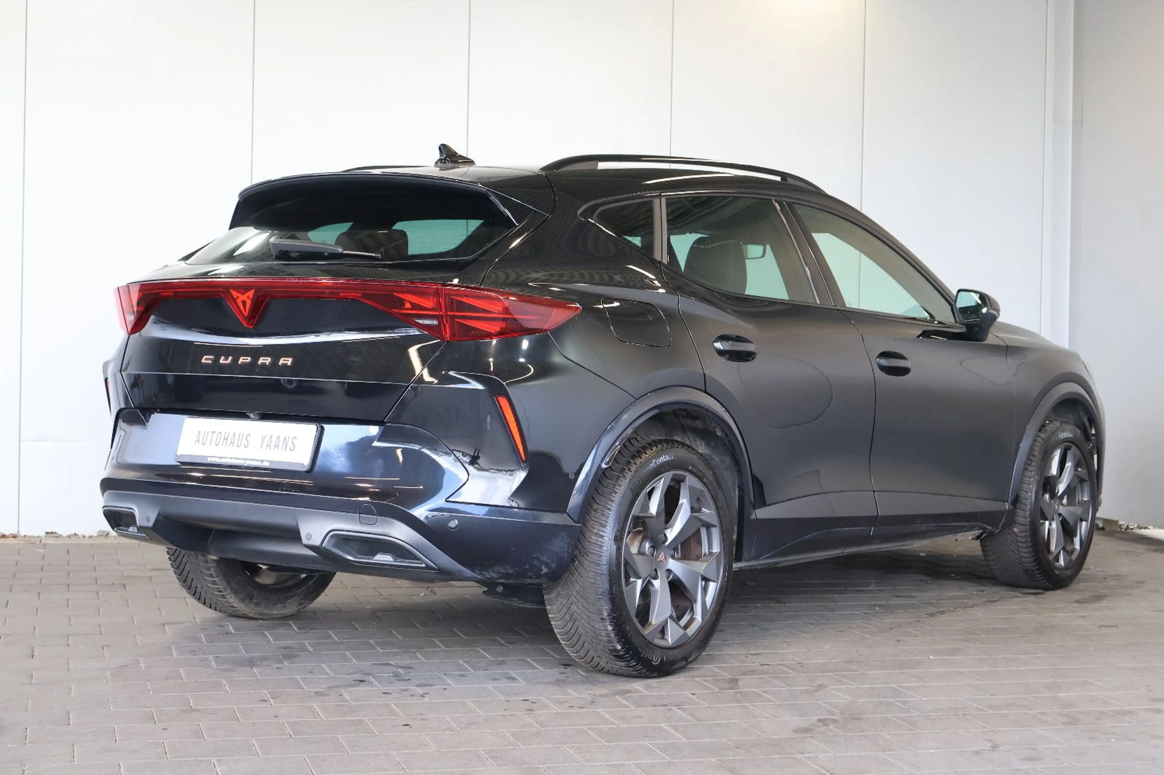 CUPRA Formentor 1.5 eTSI SENNHEISER+ACC+360°+KEY+18" — photo 4