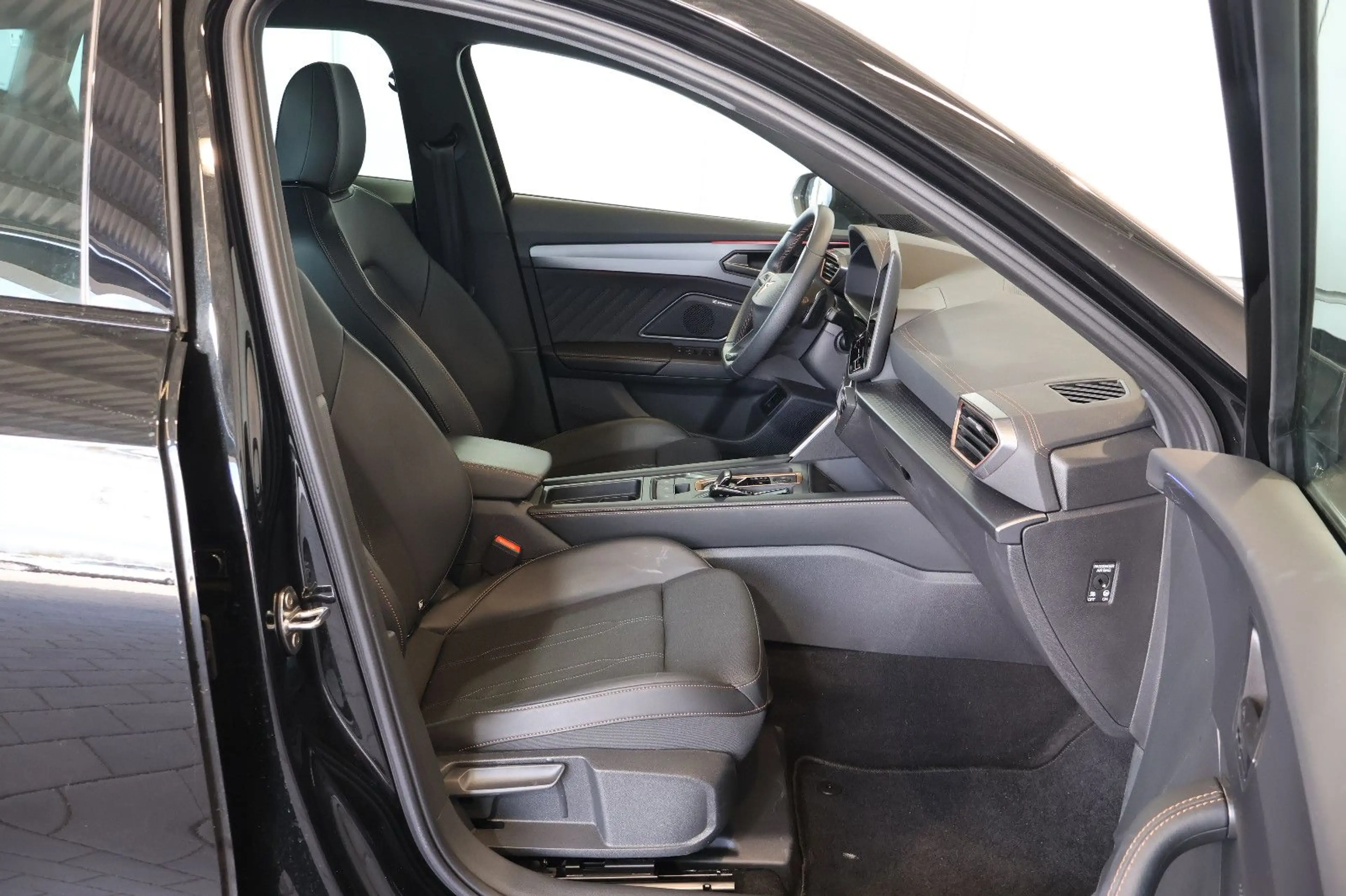 CUPRA Formentor 1.5 eTSI SENNHEISER+ACC+360°+KEY+18" — photo 15