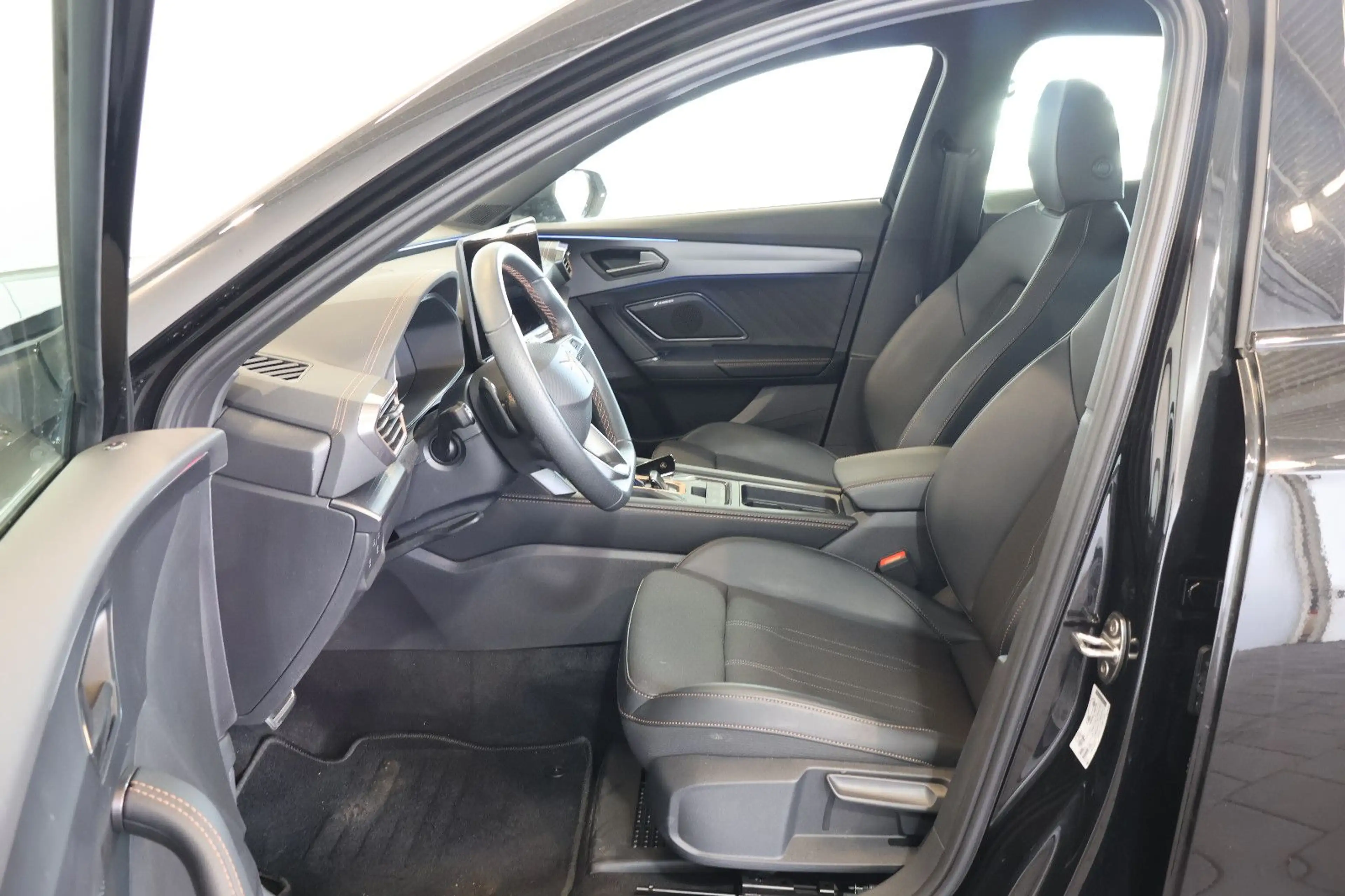 CUPRA Formentor 1.5 eTSI SENNHEISER+ACC+360°+KEY+18" — photo 12