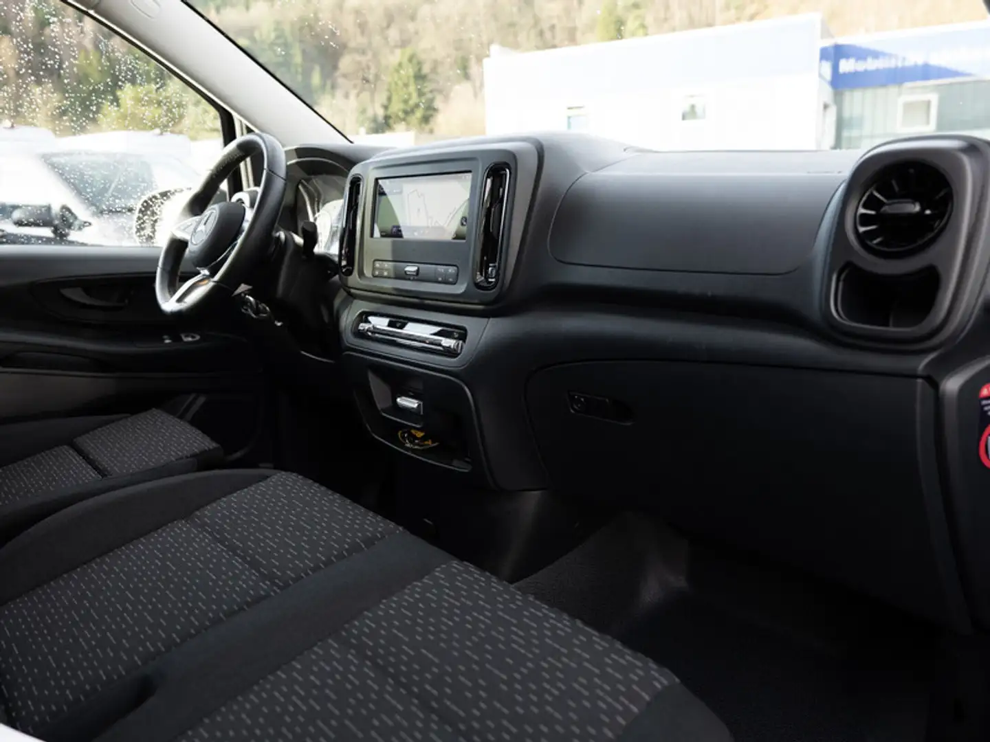 Mercedes-Benz Vito 119 Lang Tourer/PRO/MOPF/MBUX/Totw/Cam/Temp Schwarz - 2