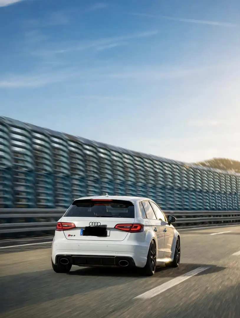 Audi RS3 SB 2,5 TFSI quattro S-tronic Weiß - 2