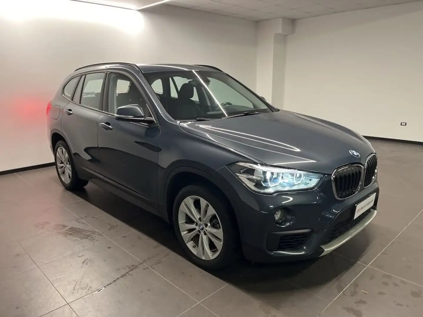 BMW X1 SDRIVE18D ADVANTAGE - 2
