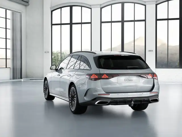 Mercedes-Benz E 300 de 4MATIC T-Modell mit EQ Hybrid Technologie Öster Ansicht 16