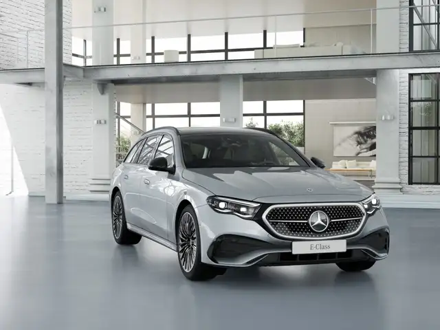 Mercedes-Benz E 300 de 4MATIC T-Modell mit EQ Hybrid Technologie Öster Ansicht 7