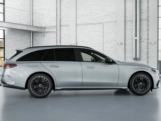 Mercedes-Benz E 300 de 4MATIC T-Modell mit EQ Hybrid Technologie Öster Ansicht 11